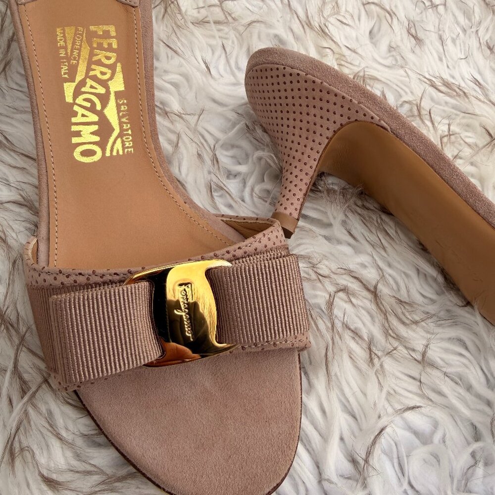 Salvatore Ferragamo Women's Vintage Kitten Heels |  Size 6.5 | Never Worn - Picture 15 of 16